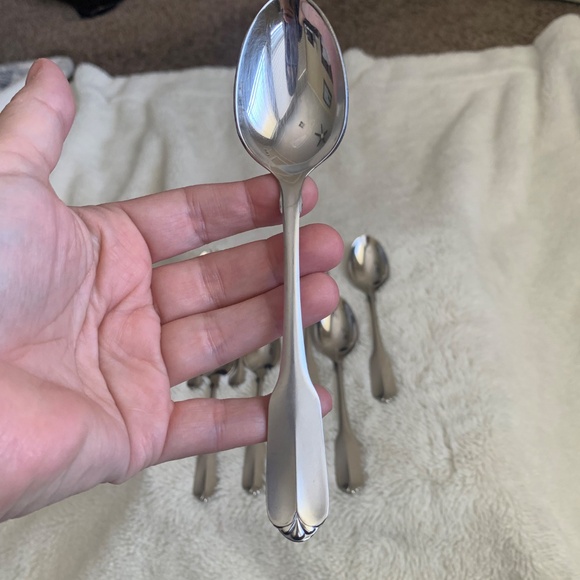Rogers Deluxe Stainless Oneida Spoons Flatware Pieces Gloria Montclair - Picture 2 of 10